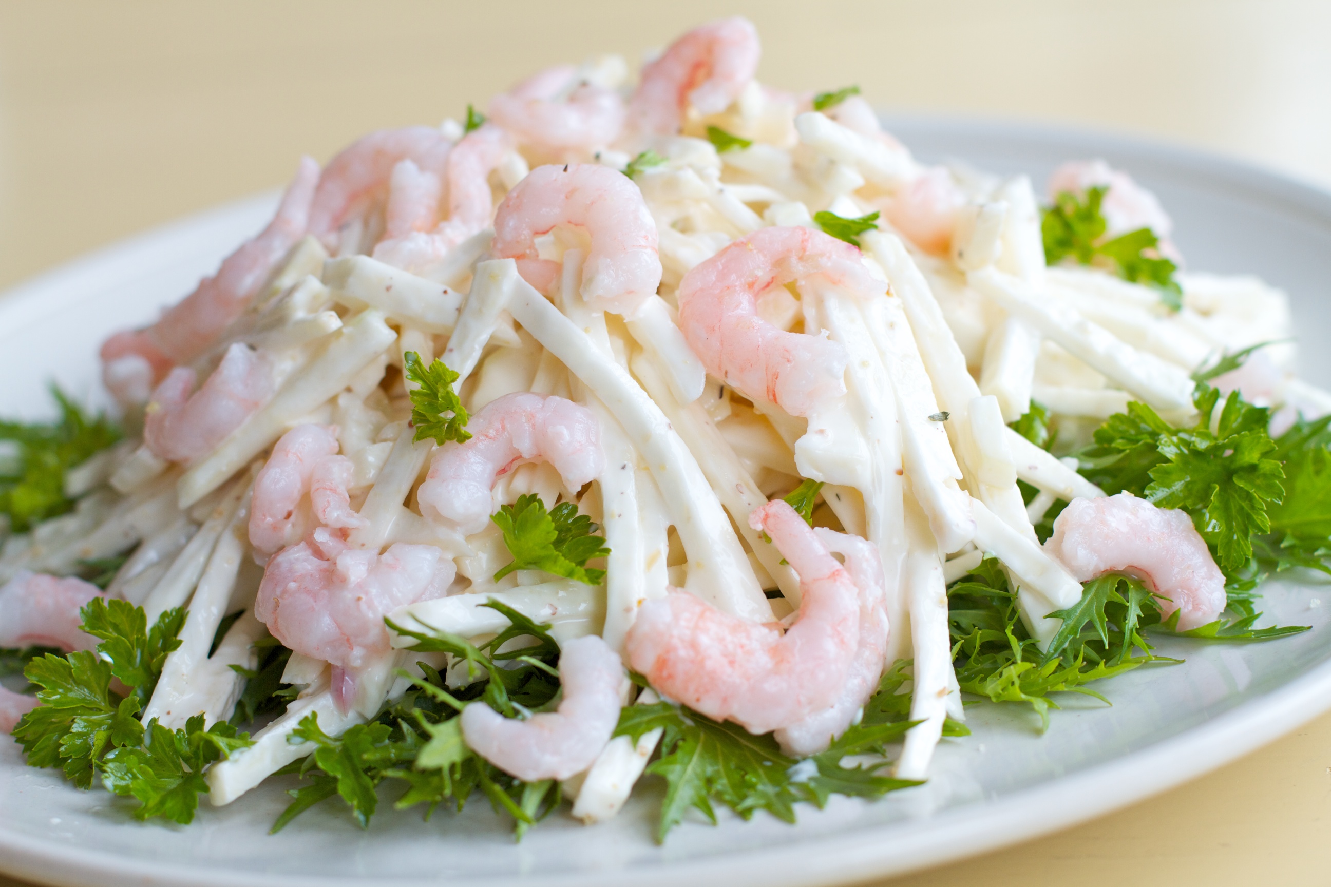 Самый простой рецепт салата из кальмаров